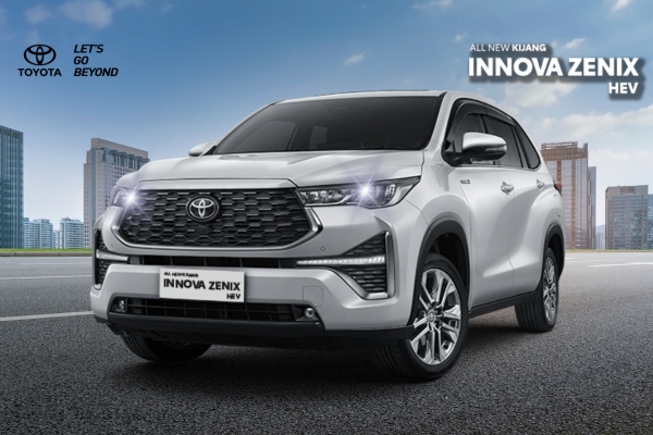 Toyota INNOVA ZENIX